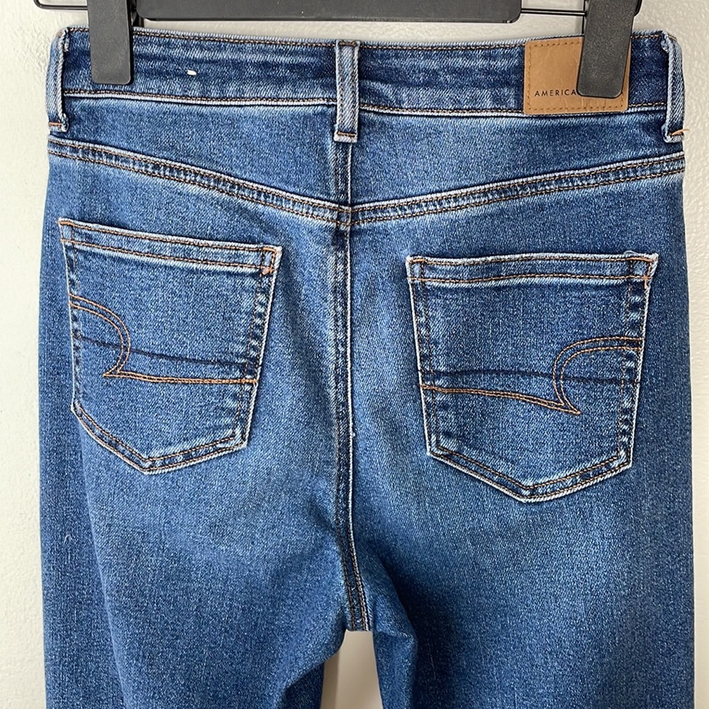 NWOT American Eagle Mom jeans - Picture 7 of 10